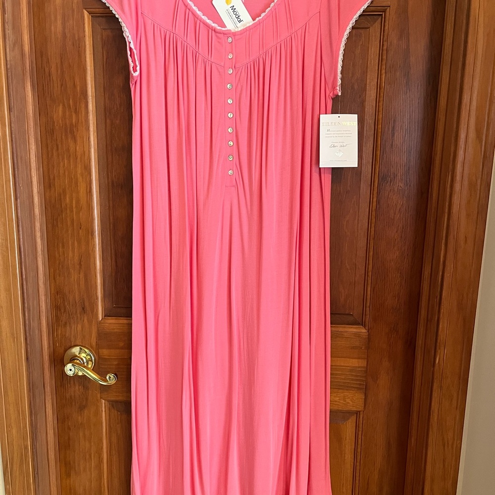Eileen West Vibrant Coral Nightgown New NWT $64 Size S